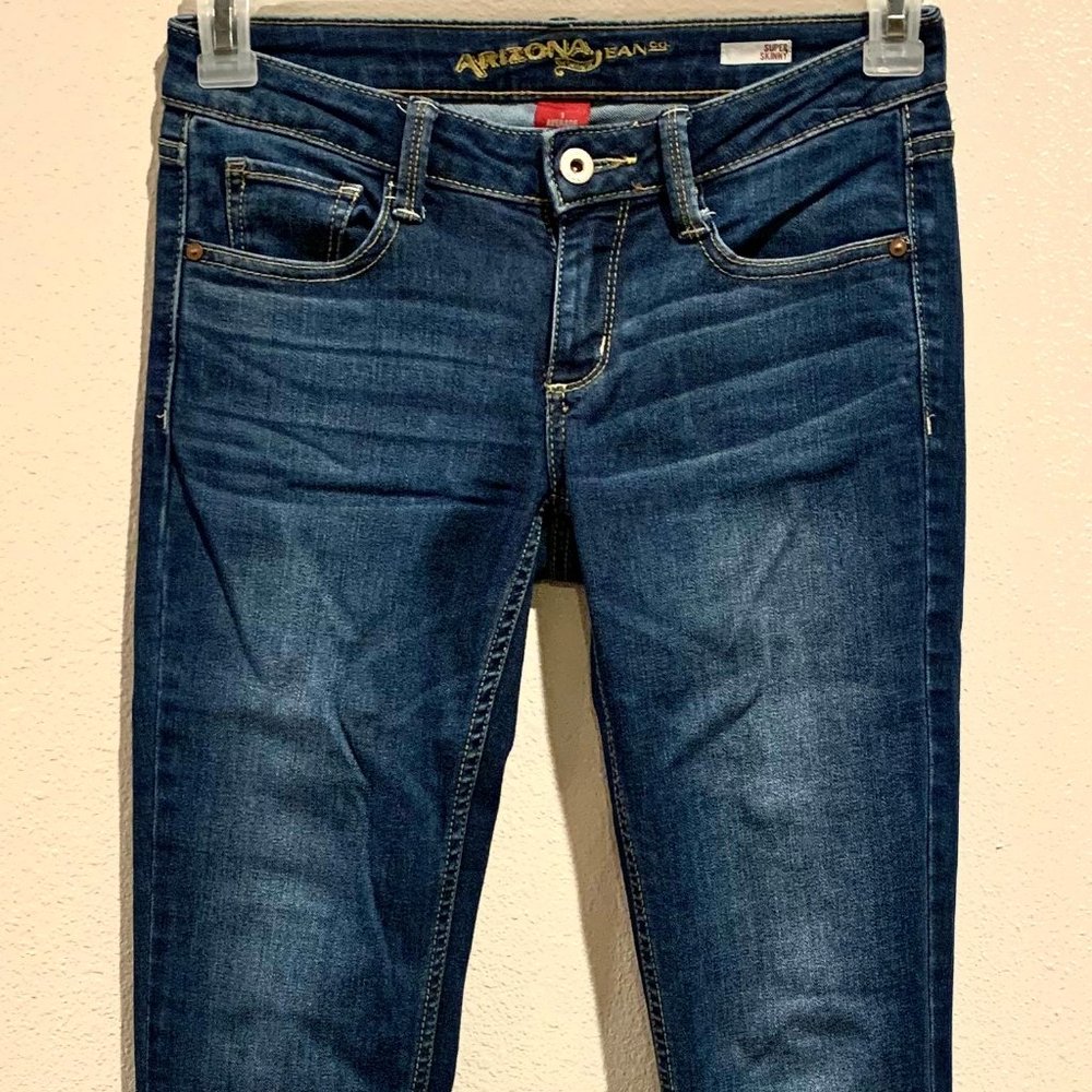 Navy blue skinny jeans, fitted, mild stretch